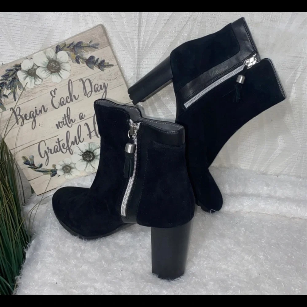 Adrienne Vittadini Ankle boot - Picture 3 of 4